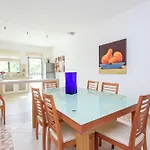Condo Cristina By Riviera Rentals